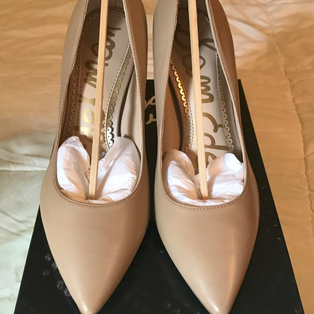 Sam Edelman Hazel Pointed Toe Pumps Wide Width - Picture 2 of 10